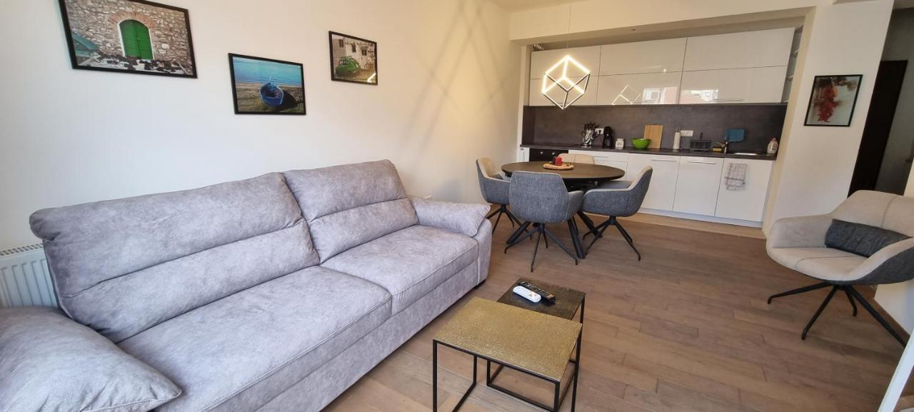 Svir Deluxe No 8 Apartment *